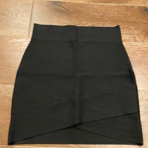 Black Wavy Pencil Skirt